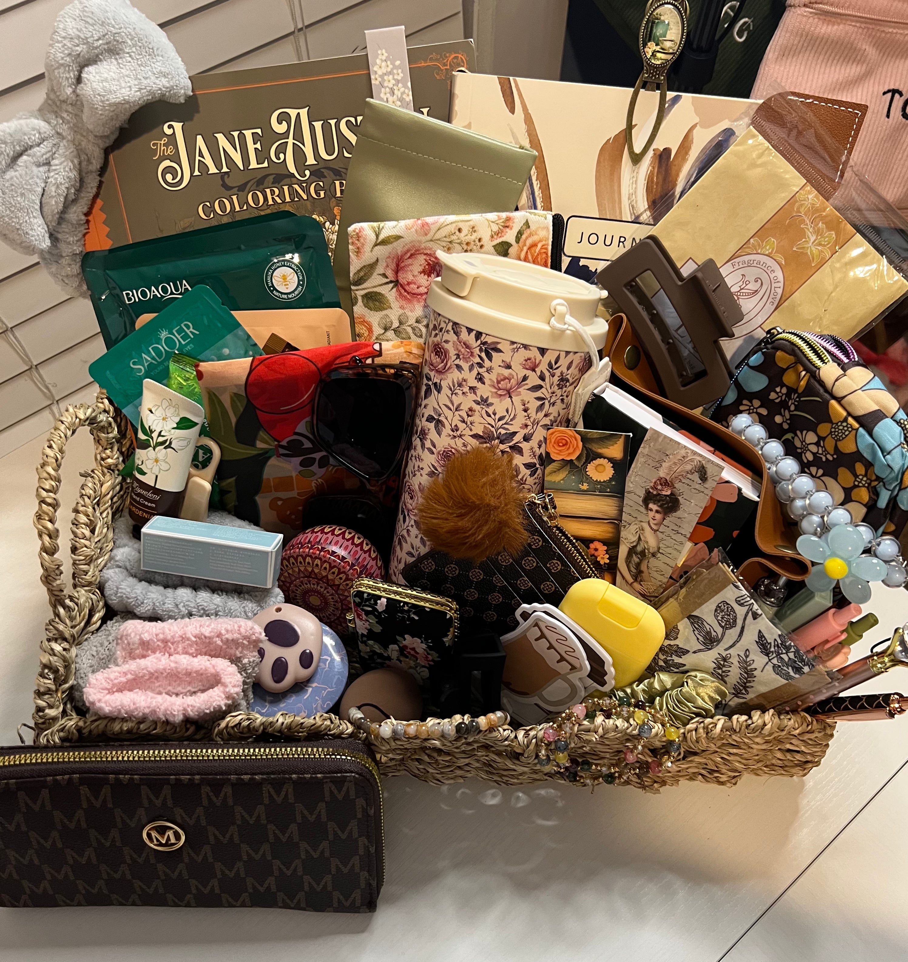Indulge Mystery Scoop